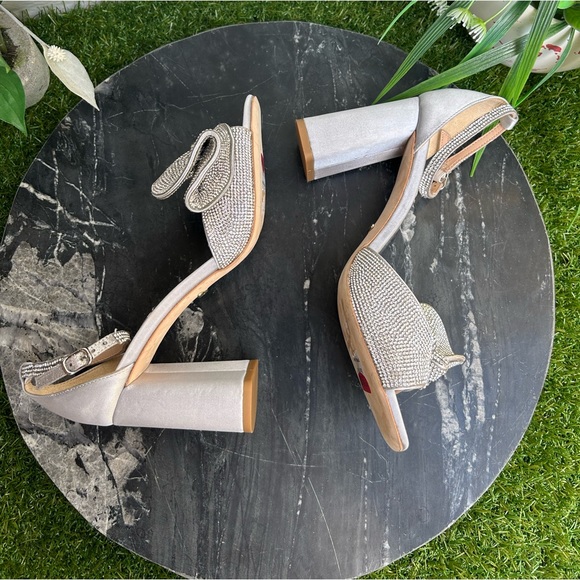 BADGLEY MISCHKA Poppy Rhinestone Bejeweled Block Heel Silver 7.5 - Picture 3 of 13